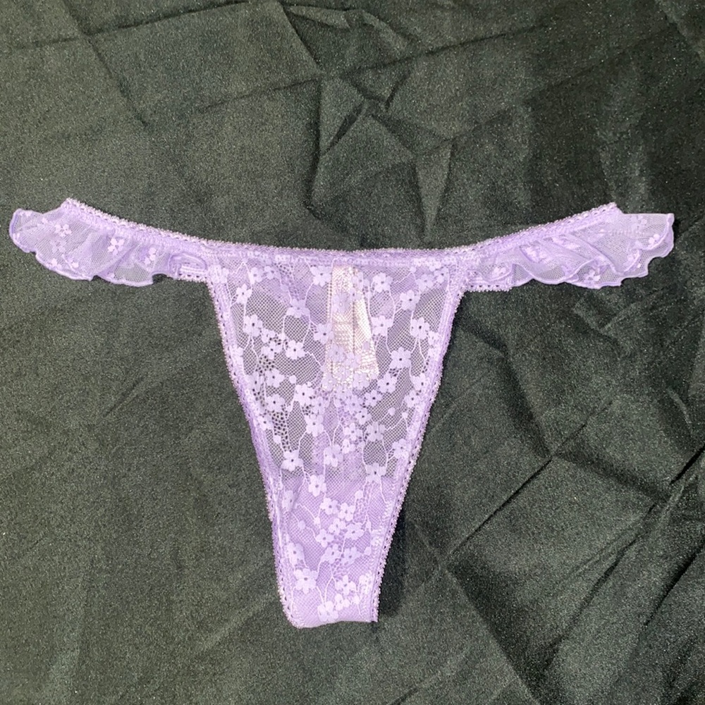 Victorias Secret Purple Lace w/ Ruffle Size Medium New With Tag FREE SHIPPING